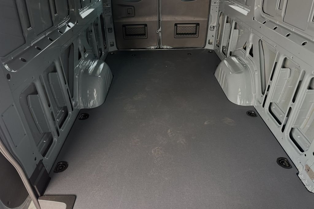 Used 2024 Blue Mercedes-Benz Cargo 170 WB image 14