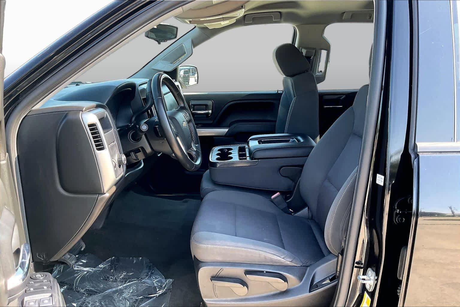Used 2018 Black Chevrolet LT image 8
