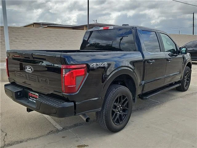 Used 2024 Agate Black Metallic Ford STX 4x4 SuperCrew Cab 5.5 ft. box 145 in. WB image 4