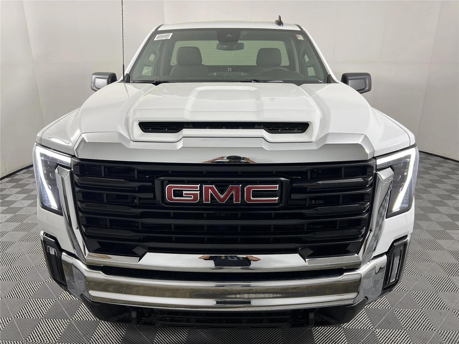 New 2026 Summit White GMC Pro image 2