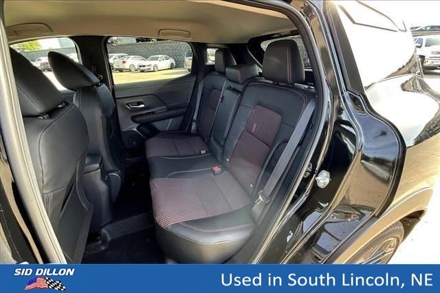 Used 2025 Super Black Nissan SR image 10