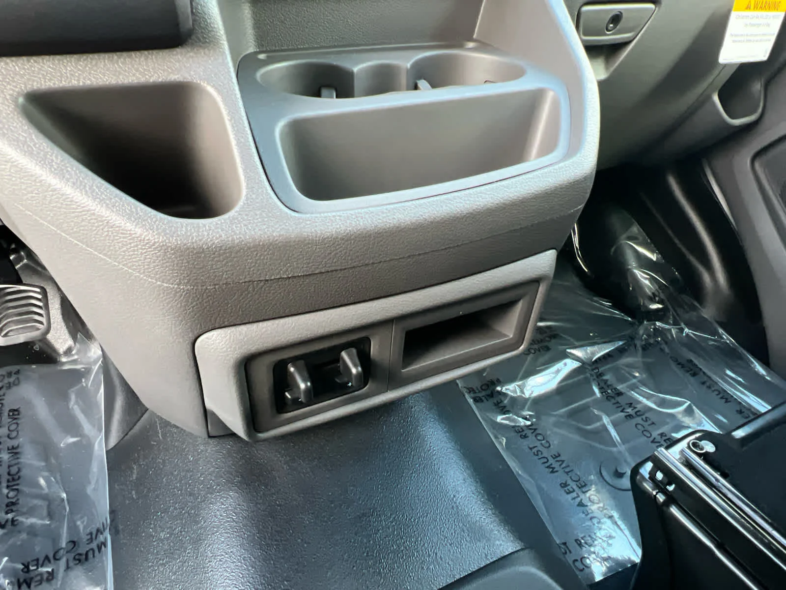 New 2026 Oxford White Ford Cargo Van image 26