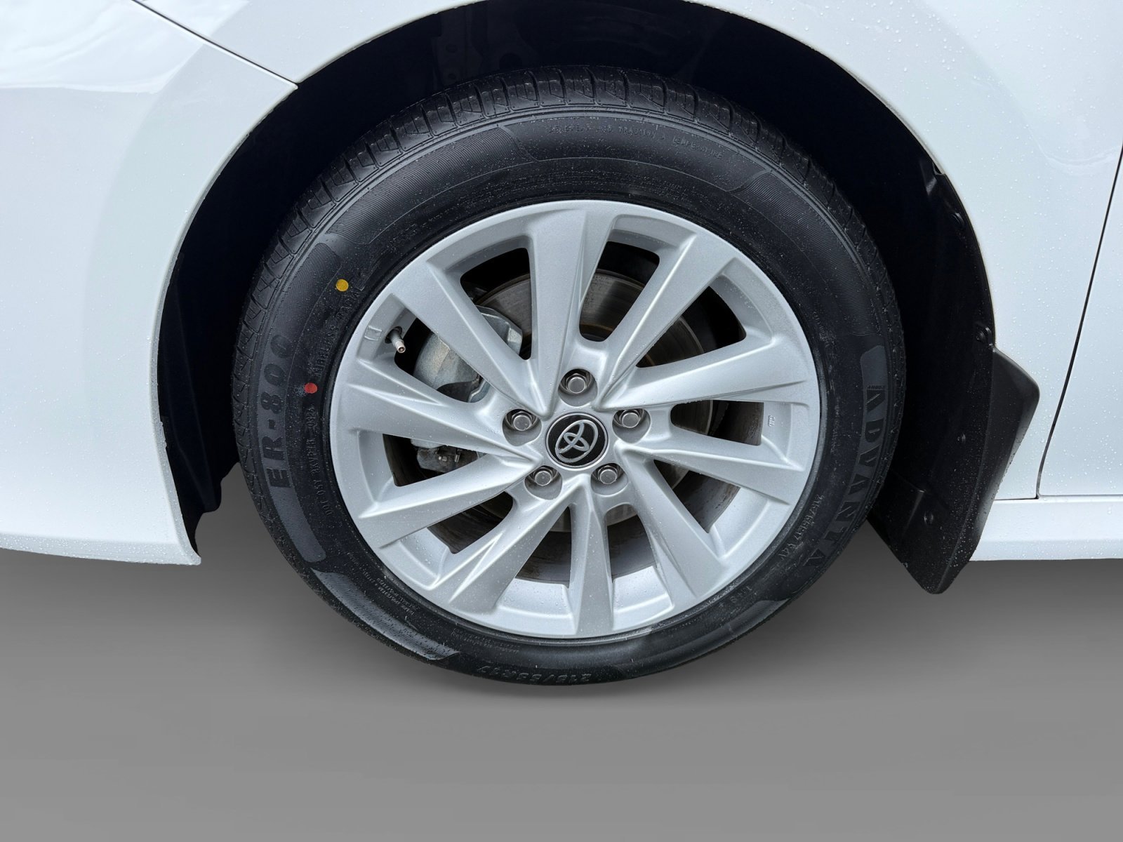 Used 2023 Ice Toyota LE image 9