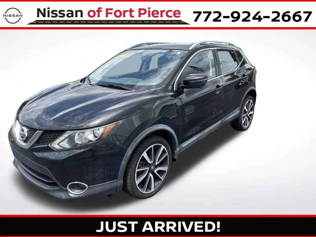 Used 2017 Magnetic Black Nissan SL image 1