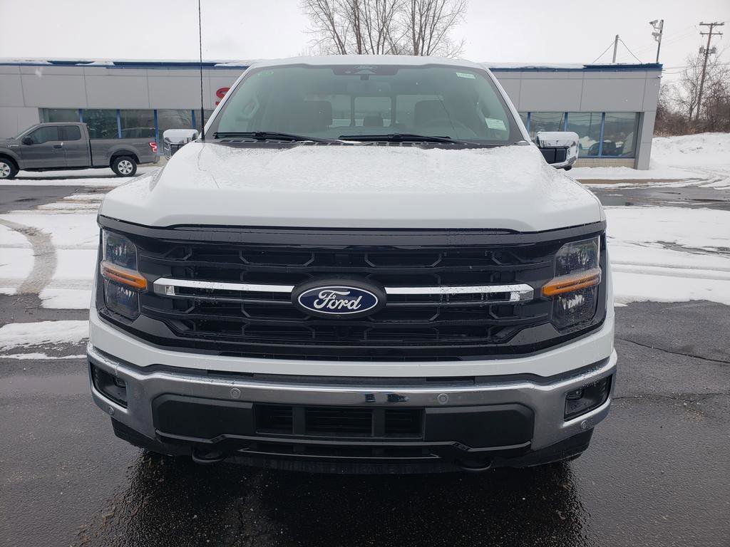 New 2026 Oxford White Ford XLT image 9