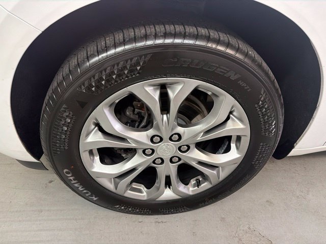 Used 2021 White Frost Tricoat Buick Avenir image 27