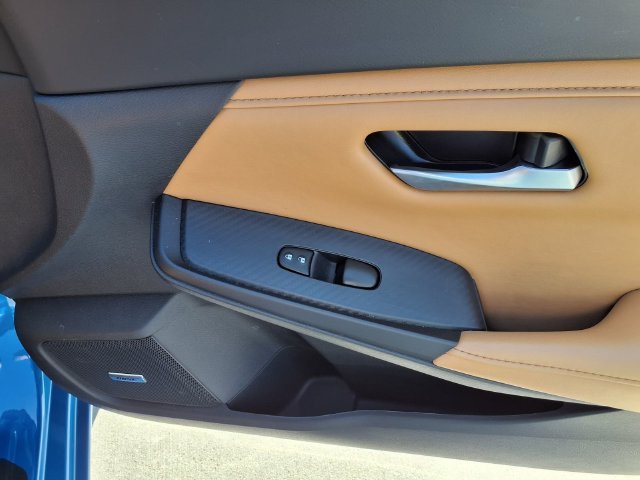 Used 2025 Blue Nissan SV image 27