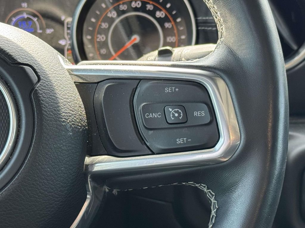 Used 2019 White Jeep Unlimited Sahara image 21