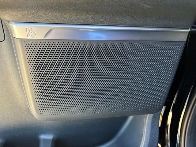New 2026 Agate Black Metallic Ford Tremor® image 25