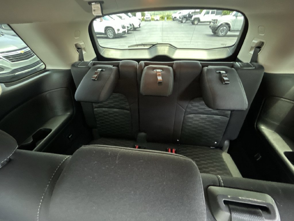 Used 2022 Red Nissan SV image 28