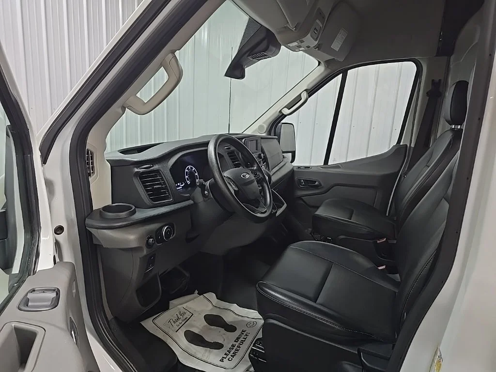 Used 2025 White Ford Base image 28