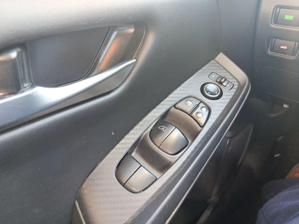 Used 2025 Gray Nissan SV image 16