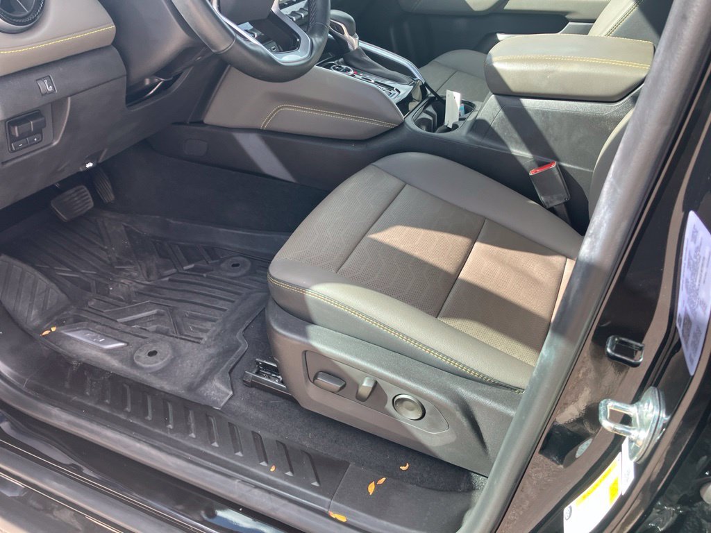 Used 2025 Black Chevrolet ZR2 image 9
