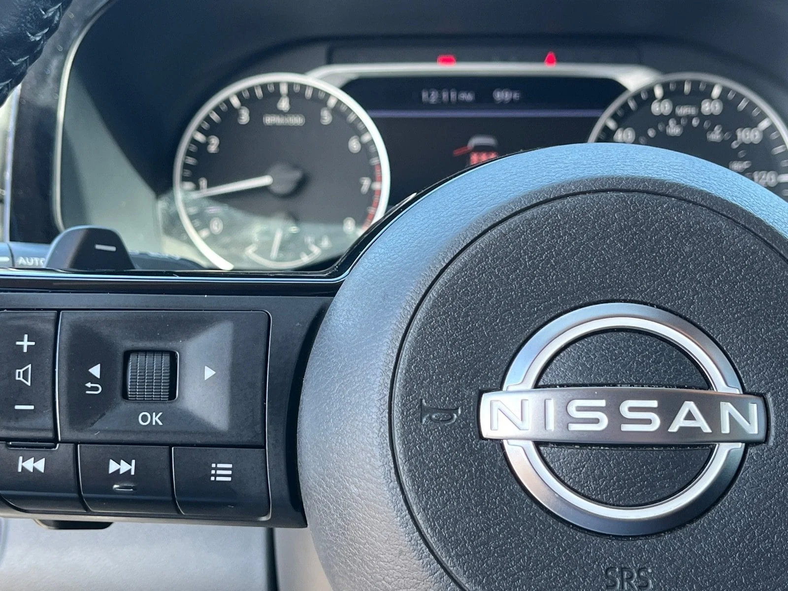 Used 2022 Gun Metallic Nissan SV image 18