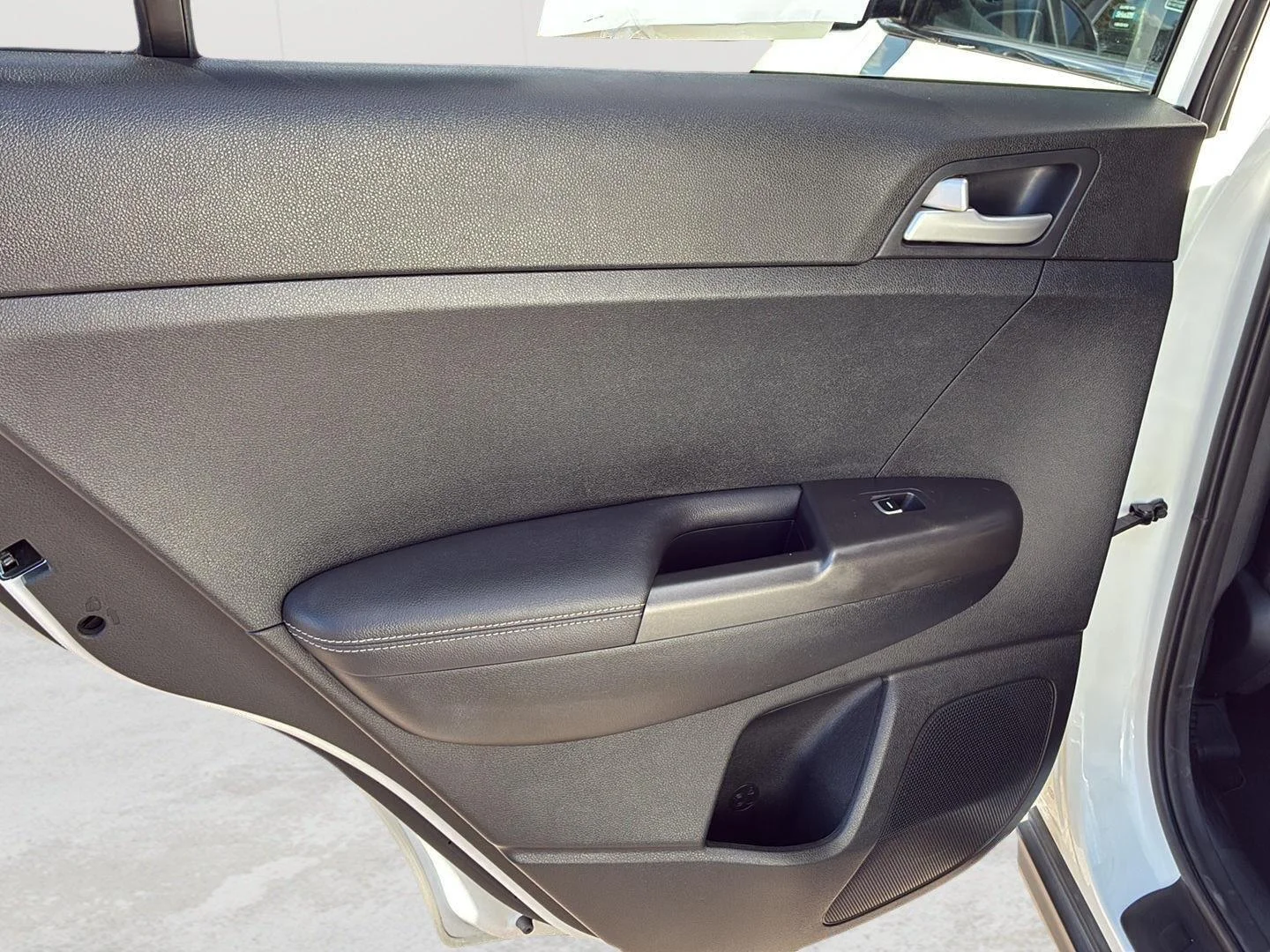 Used 2019 Clear White Kia LX image 16