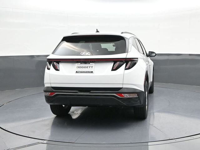 Used 2023 White Hyundai SEL image 11