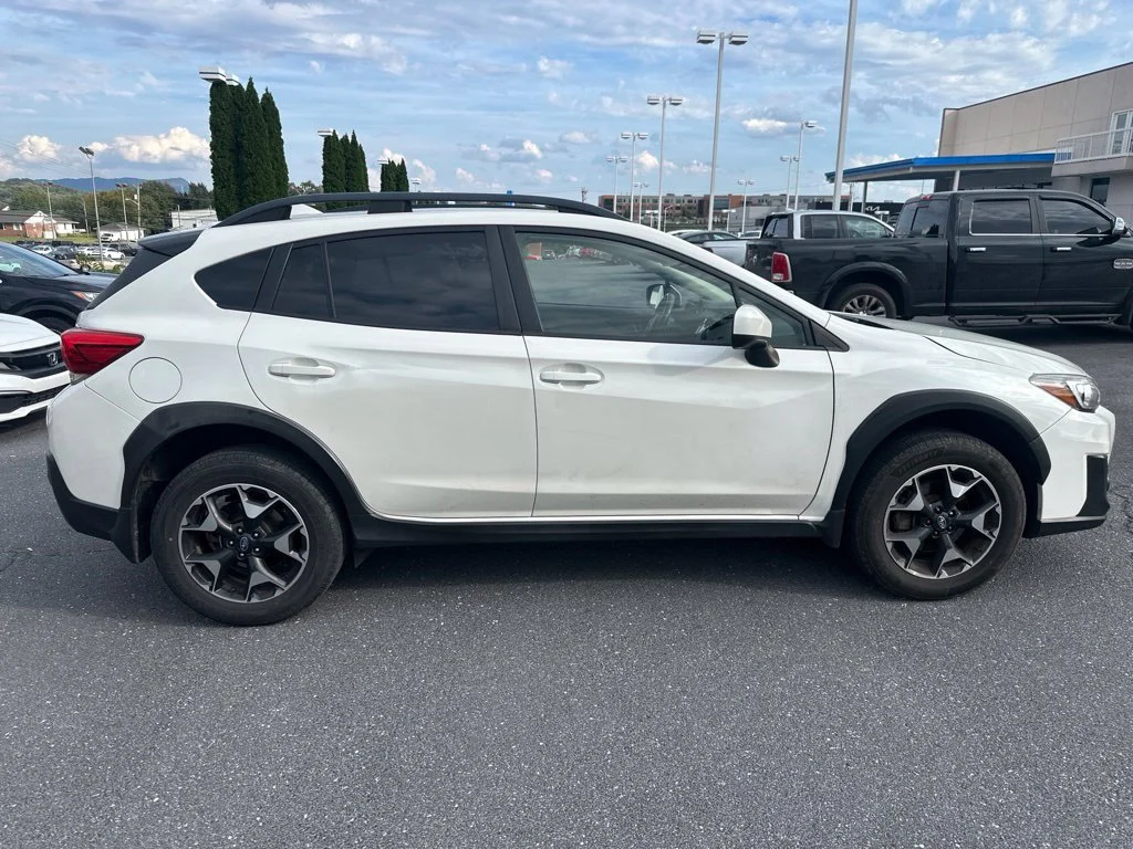 Used 2019 Crystal White Pearl Subaru 2.0i Premium image 2