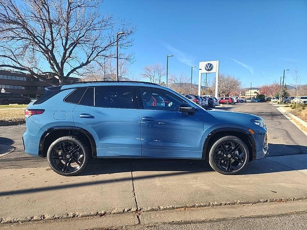 2026 Volkswagen Tiguan SE R-LINE BLACK - Photo 6