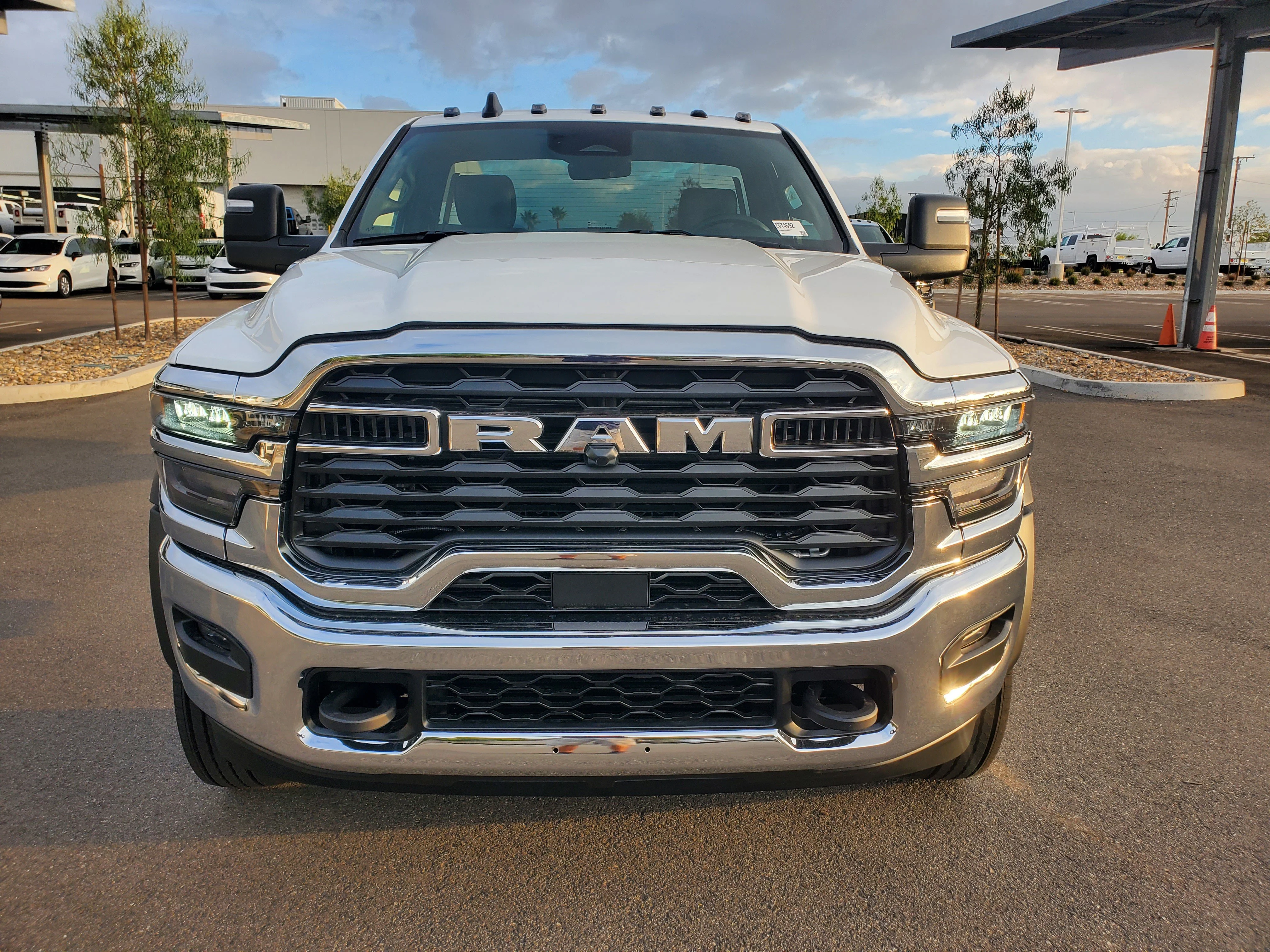 New 2026 Bright White Clear-Coat Exterior Paint RAM Tradesman image 8