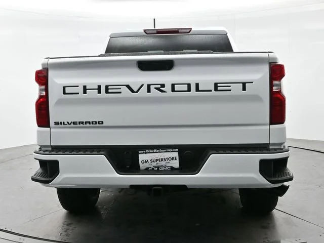 Used 2025 Summit White Chevrolet Custom image 6