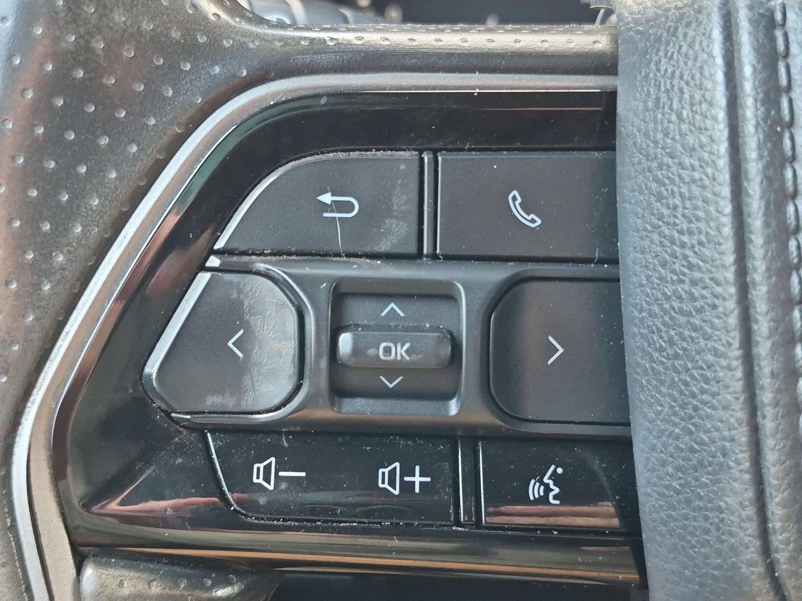 Used 2023 Celestial Silver Metallic Toyota SR5 image 19