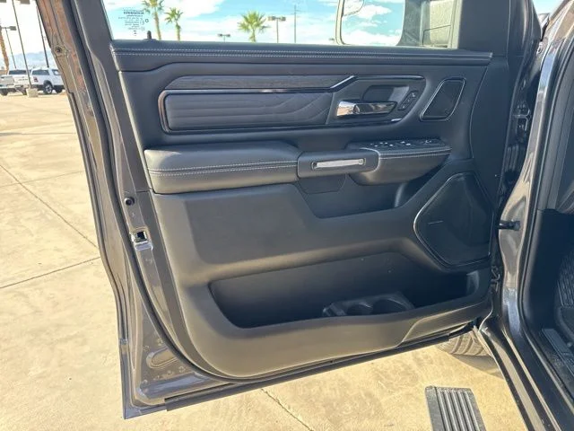 2026 RAM 1500 Limited - Photo 18