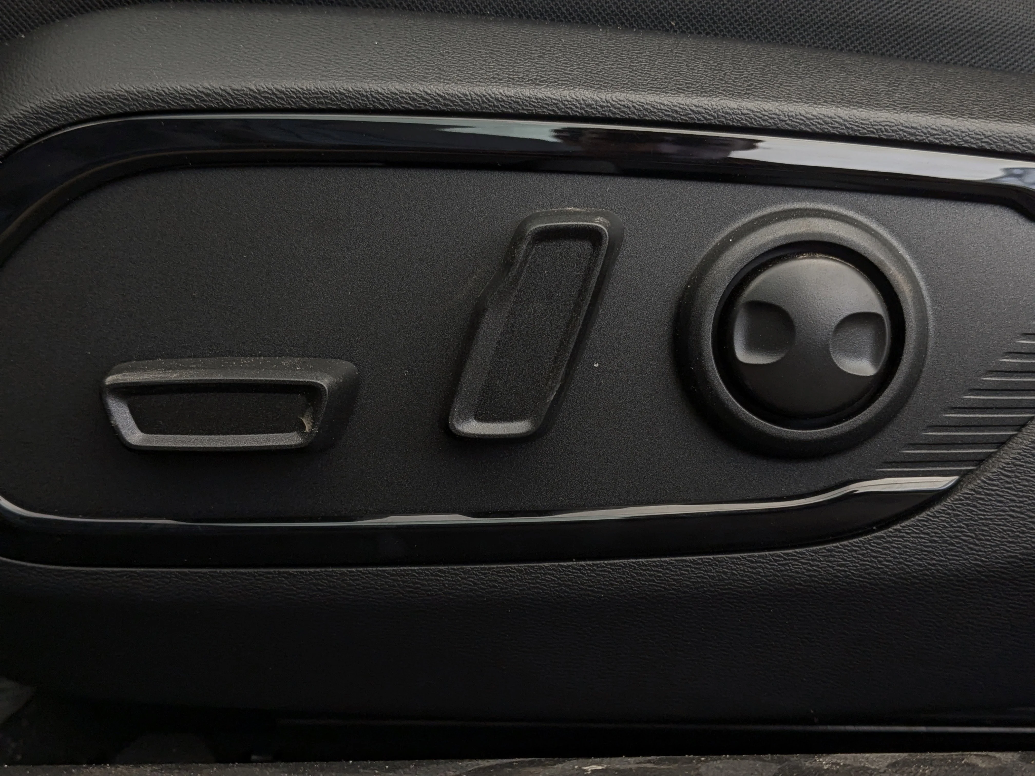 New 2026 Black Dodge R/T - - Blacktop Package - Driver Convenience Group - 3.0L Hurricane SO Twin Turbo & More image 14