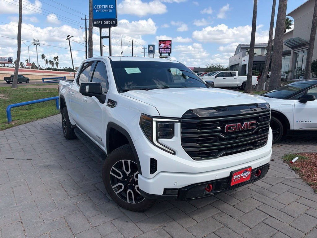 Used 2026 Summit White GMC AT4 image 1
