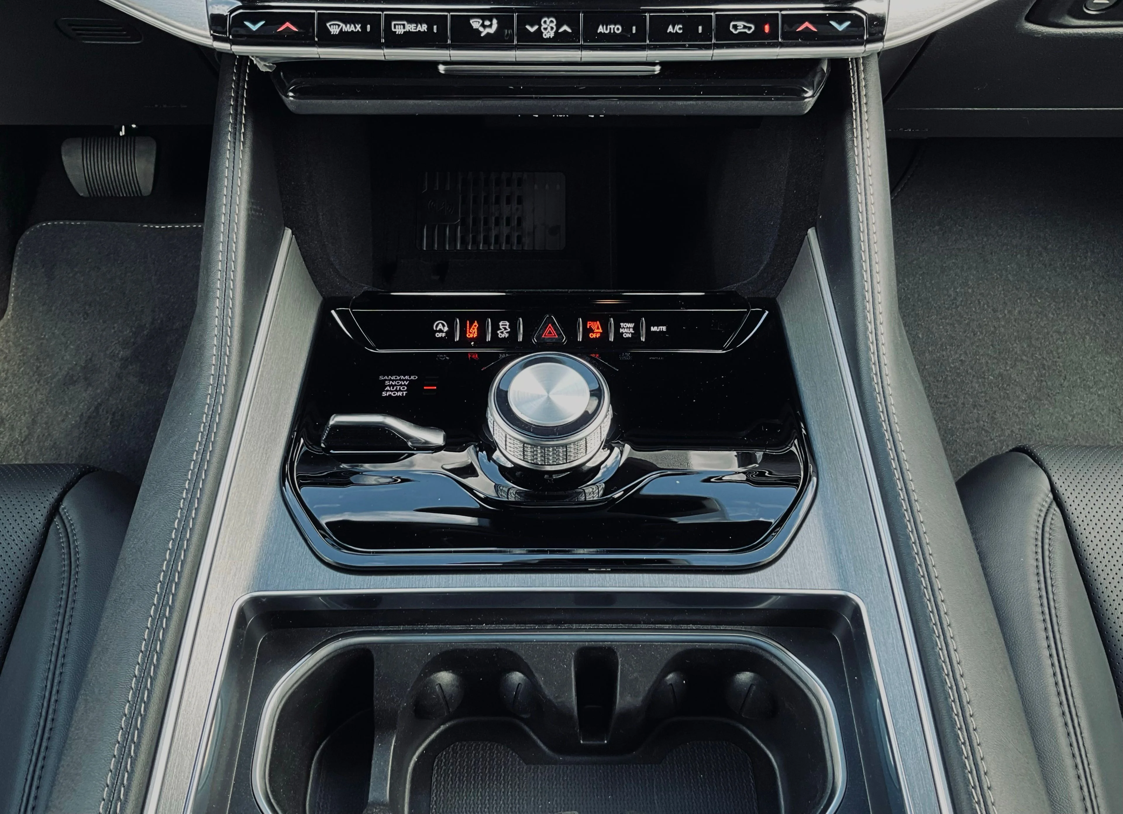 New 2026 Gray Jeep  image 16