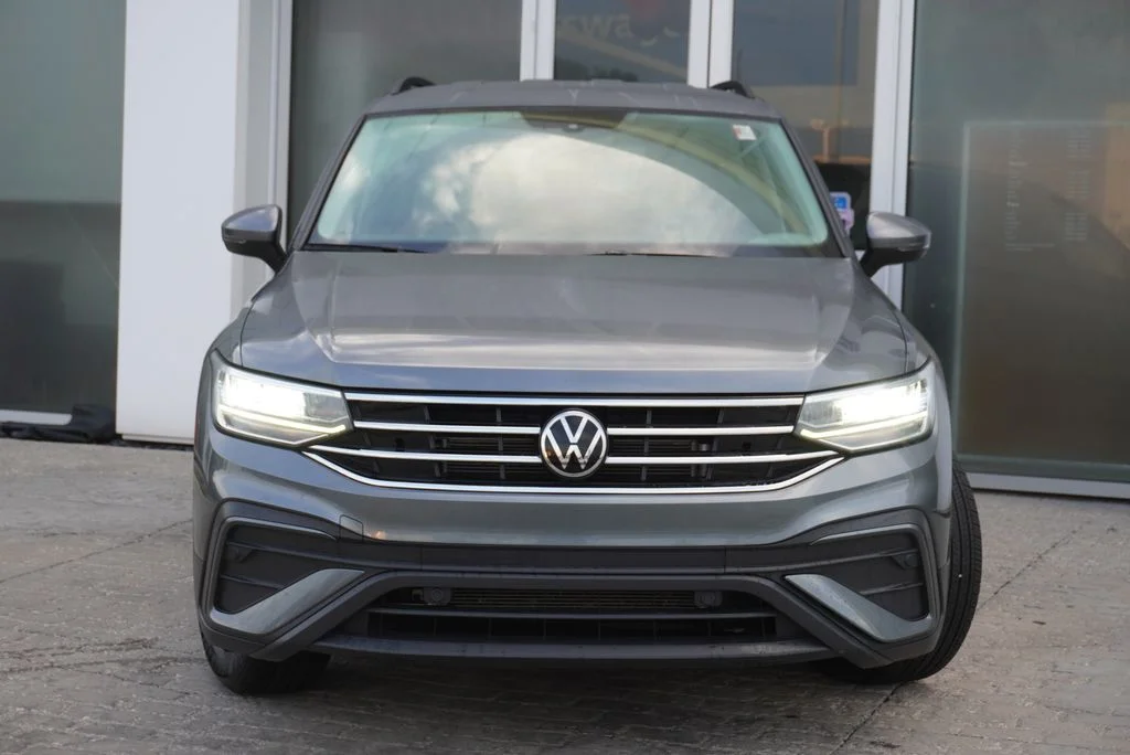 Certified Used 2023 Gray Volkswagen 2.0T S image 6