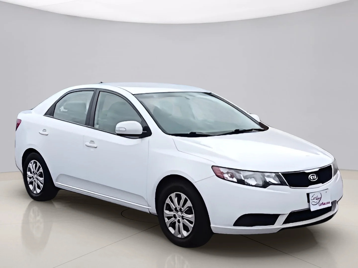 Used 2010 White Kia EX image 9