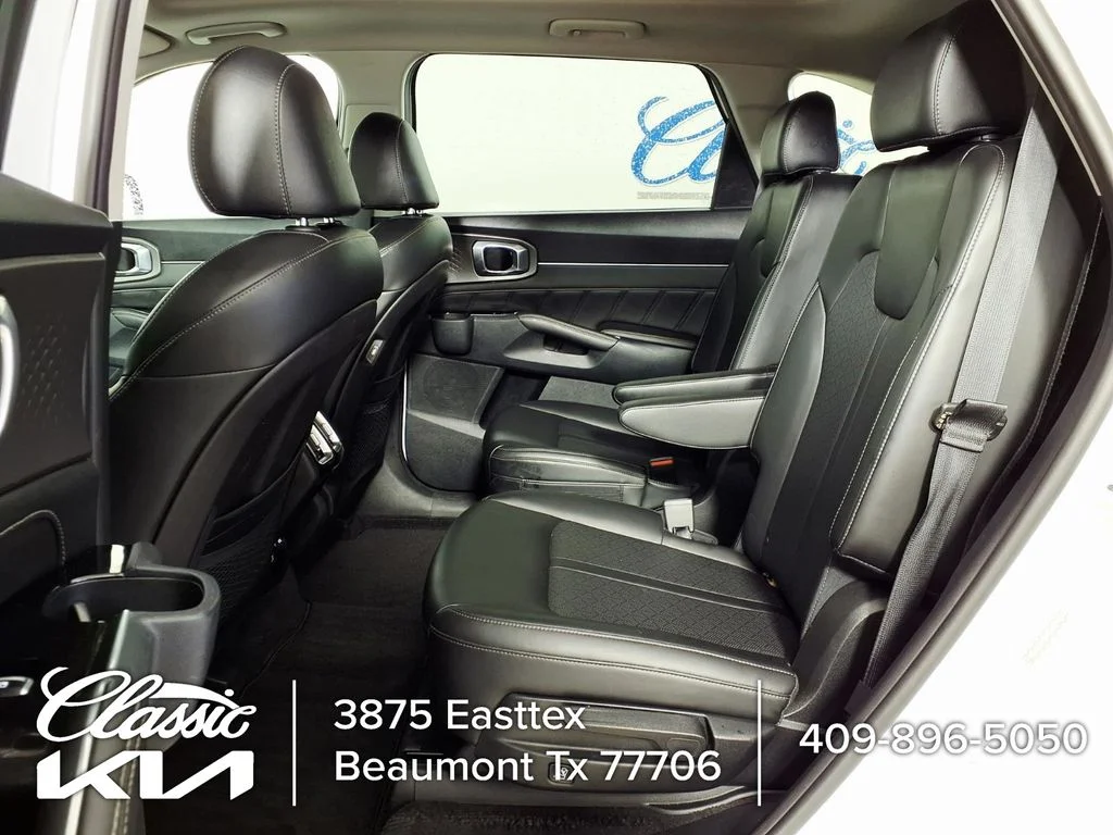 Used 2023 White Kia SX image 8