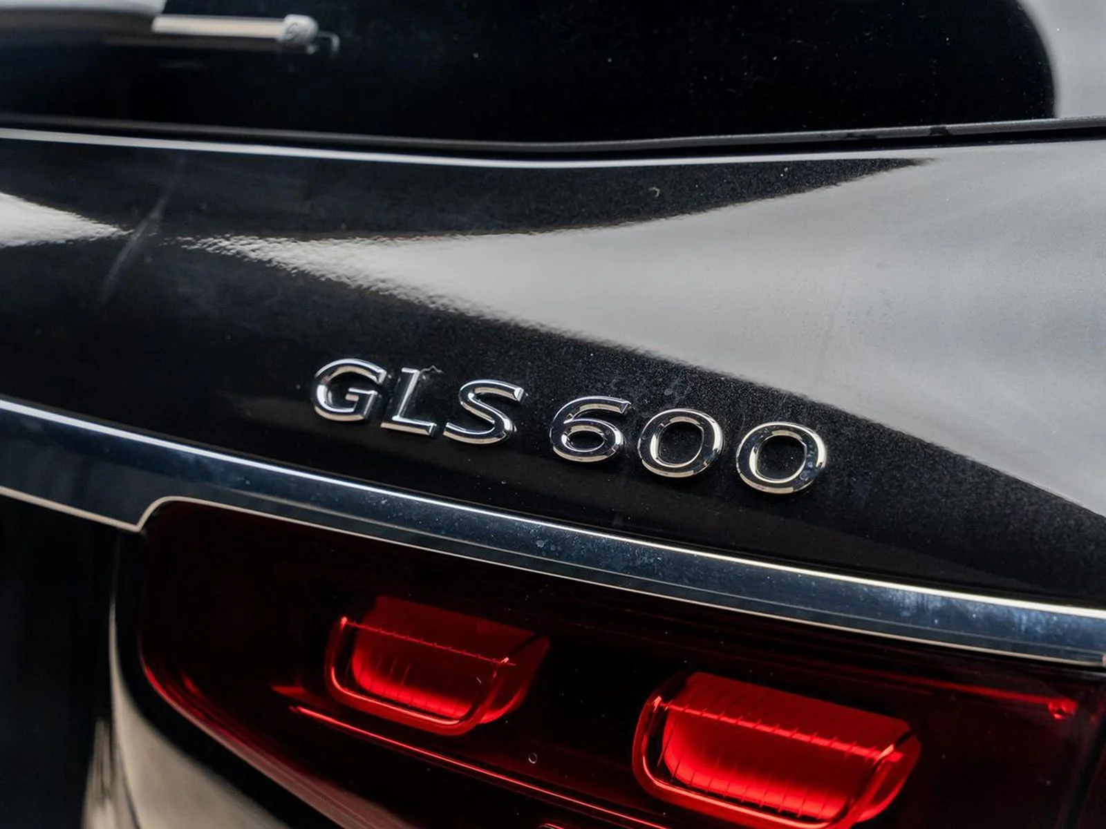 Used 2026 Black Mercedes-Benz Maybach GLS 600 image 28