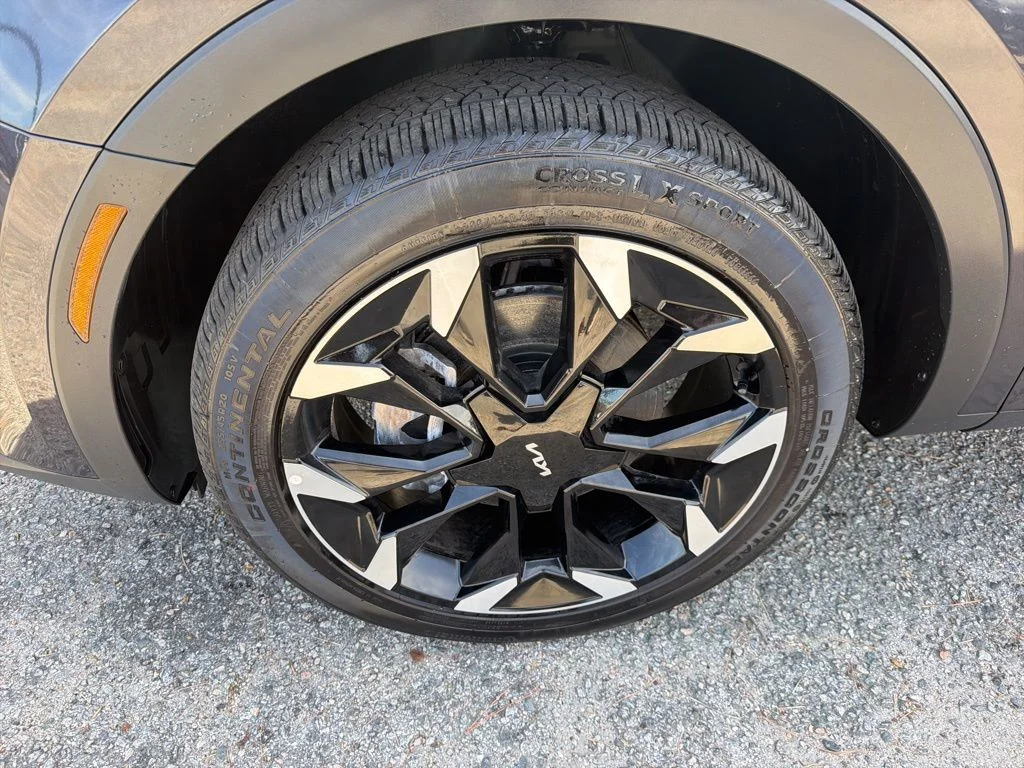 Used 2025 Gray Kia EX image 11
