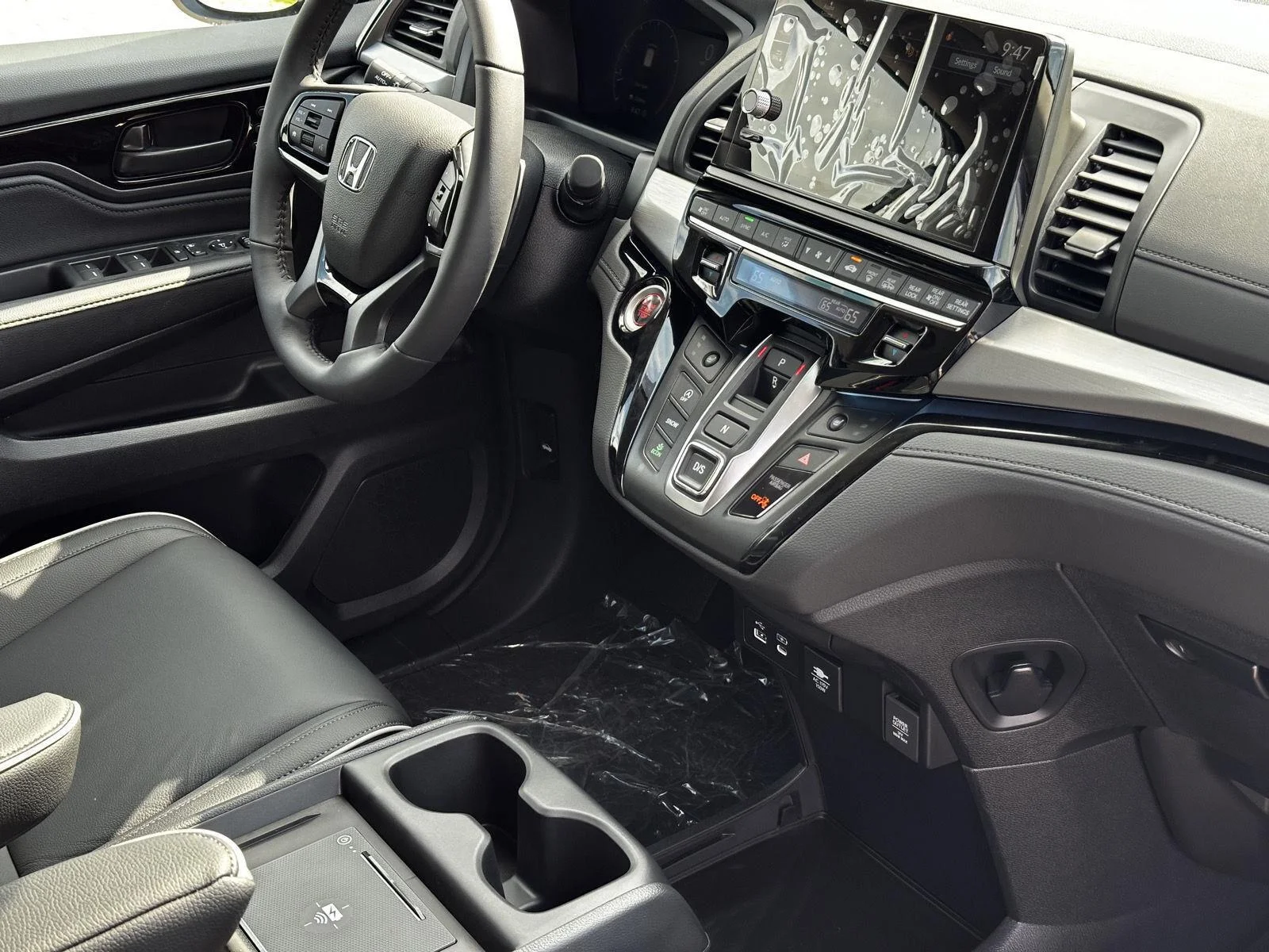 New 2026 Platinum White Pearl Honda Touring image 21