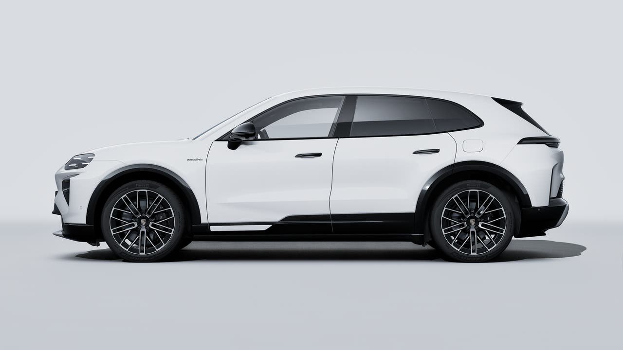 New 2026 White Porsche Turbo image 2