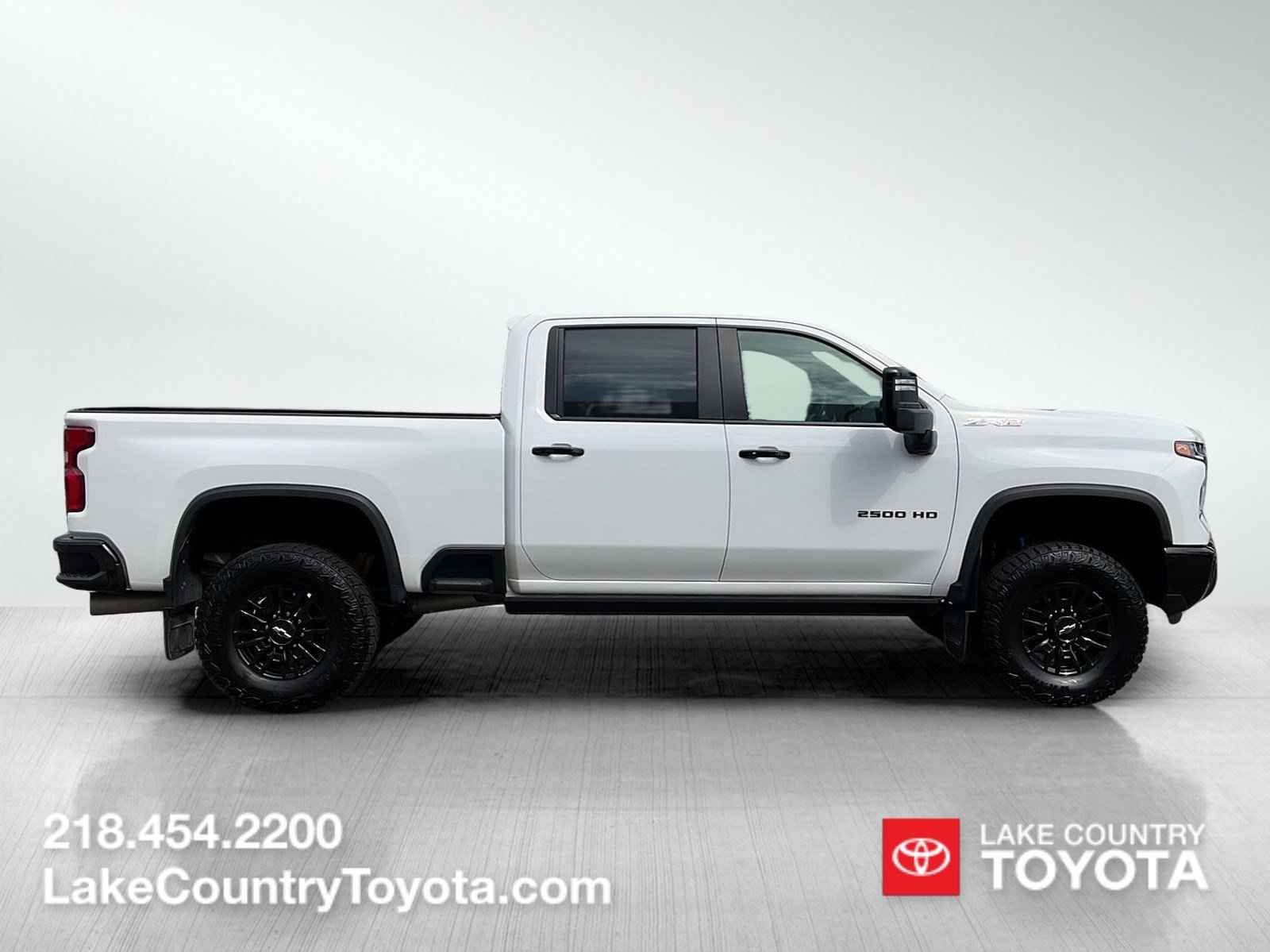Used 2024 White Chevrolet ZR2 image 6