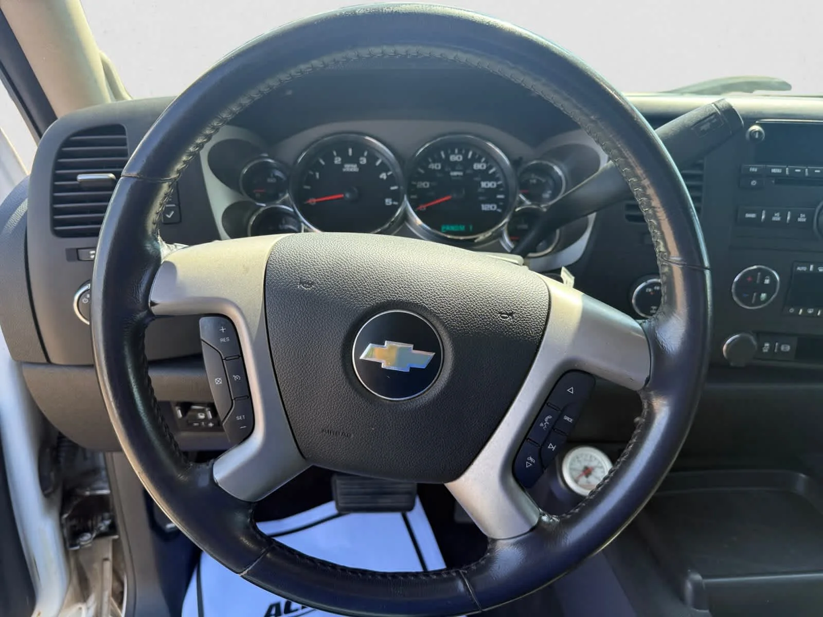 Used 2012 Summit White Chevrolet LT image 16