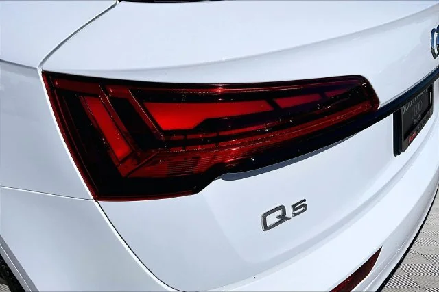 Used 2023 White Audi 45 S line Premium image 31