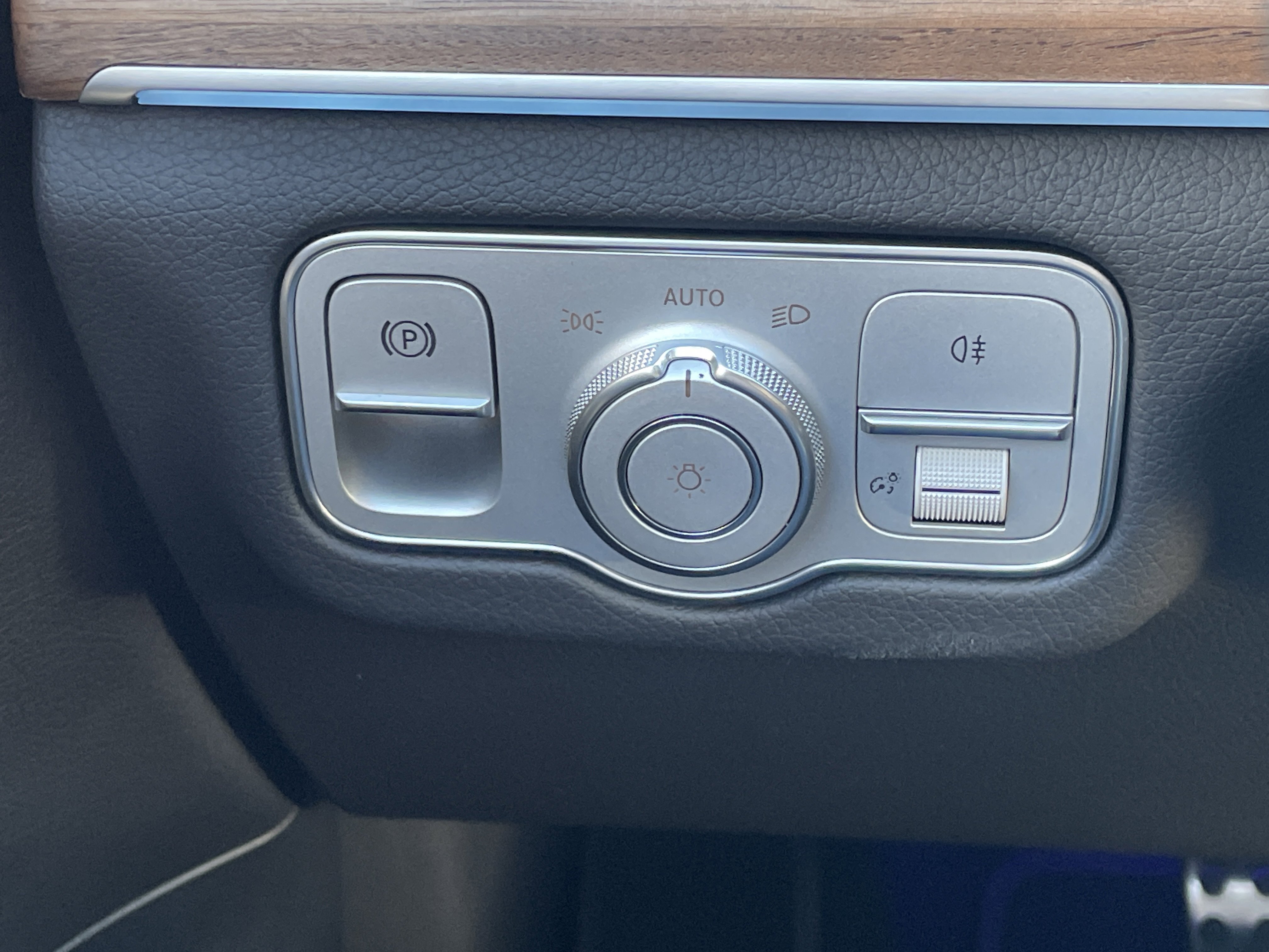 Certified Used 2025 Selenite Grey Metallic Mercedes-Benz GLS 450 4MATIC® SUV image 26
