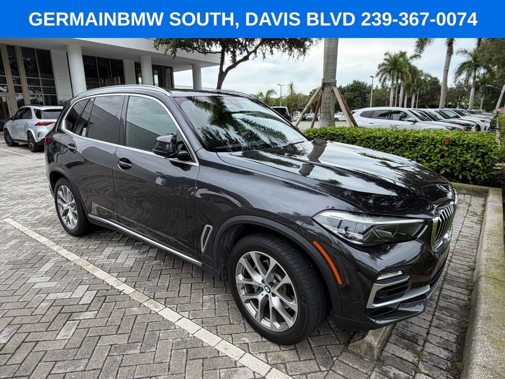 Used 2020 Dark Graphite BMW xDrive40i image 4