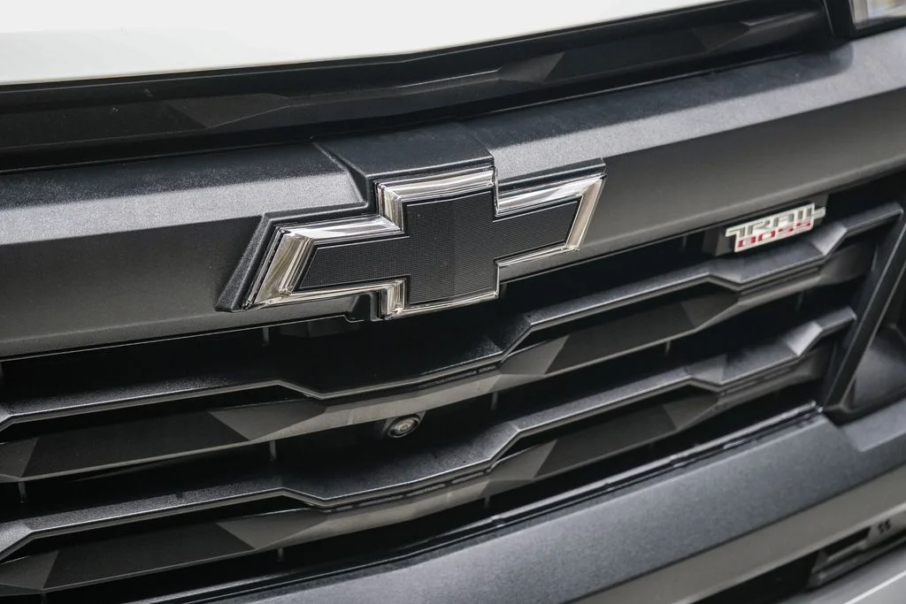 Used 2025 White Chevrolet Trail Boss image 9