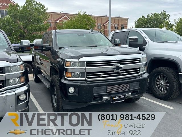 2015 Chevrolet Silverado HD High Country 4WD Crew Cab Standard Box's photo
