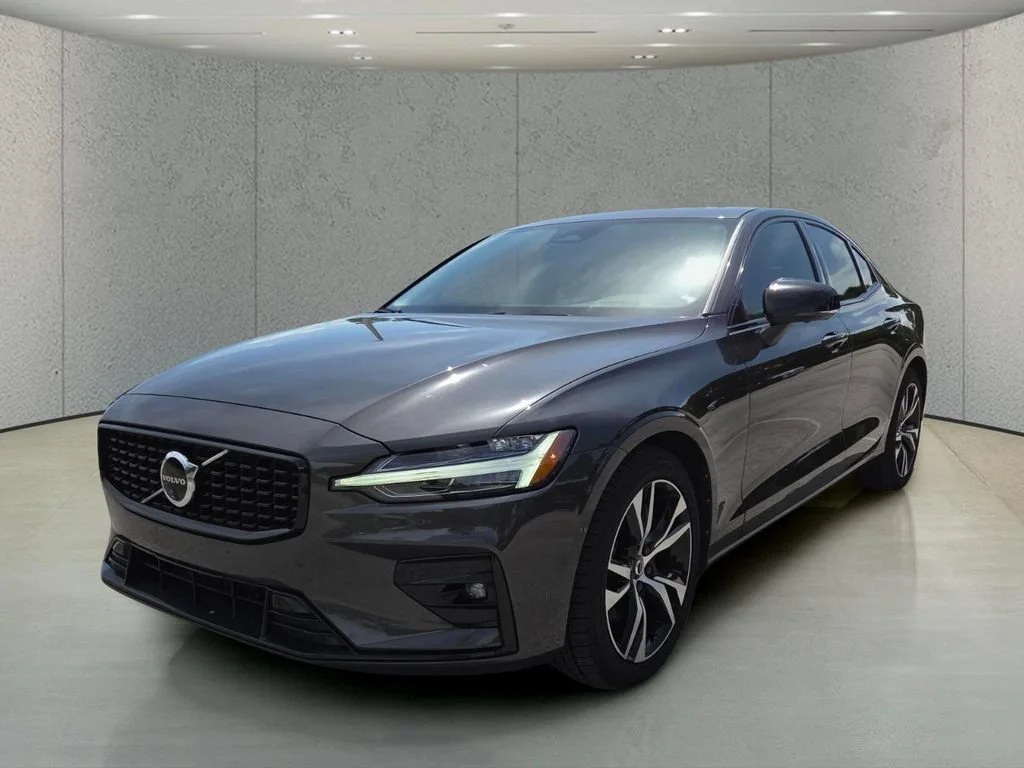 Used 2025 Platinum Gray Metallic Volvo Plus image 11