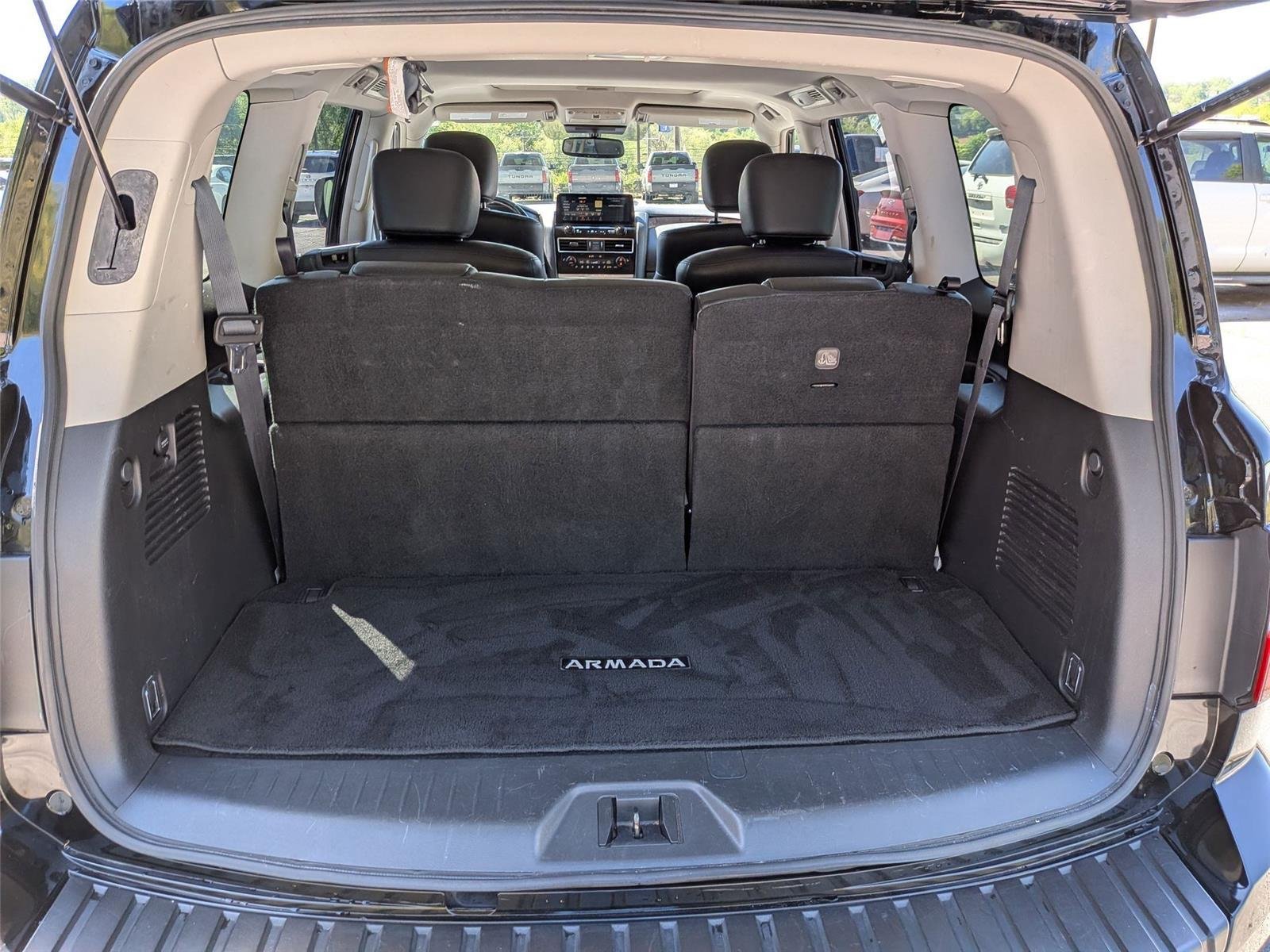 Used 2021 Super Black Nissan SL image 34