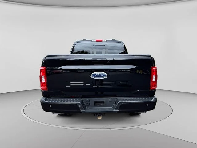 Used 2023 Agate Black Metallic Ford XLT image 4