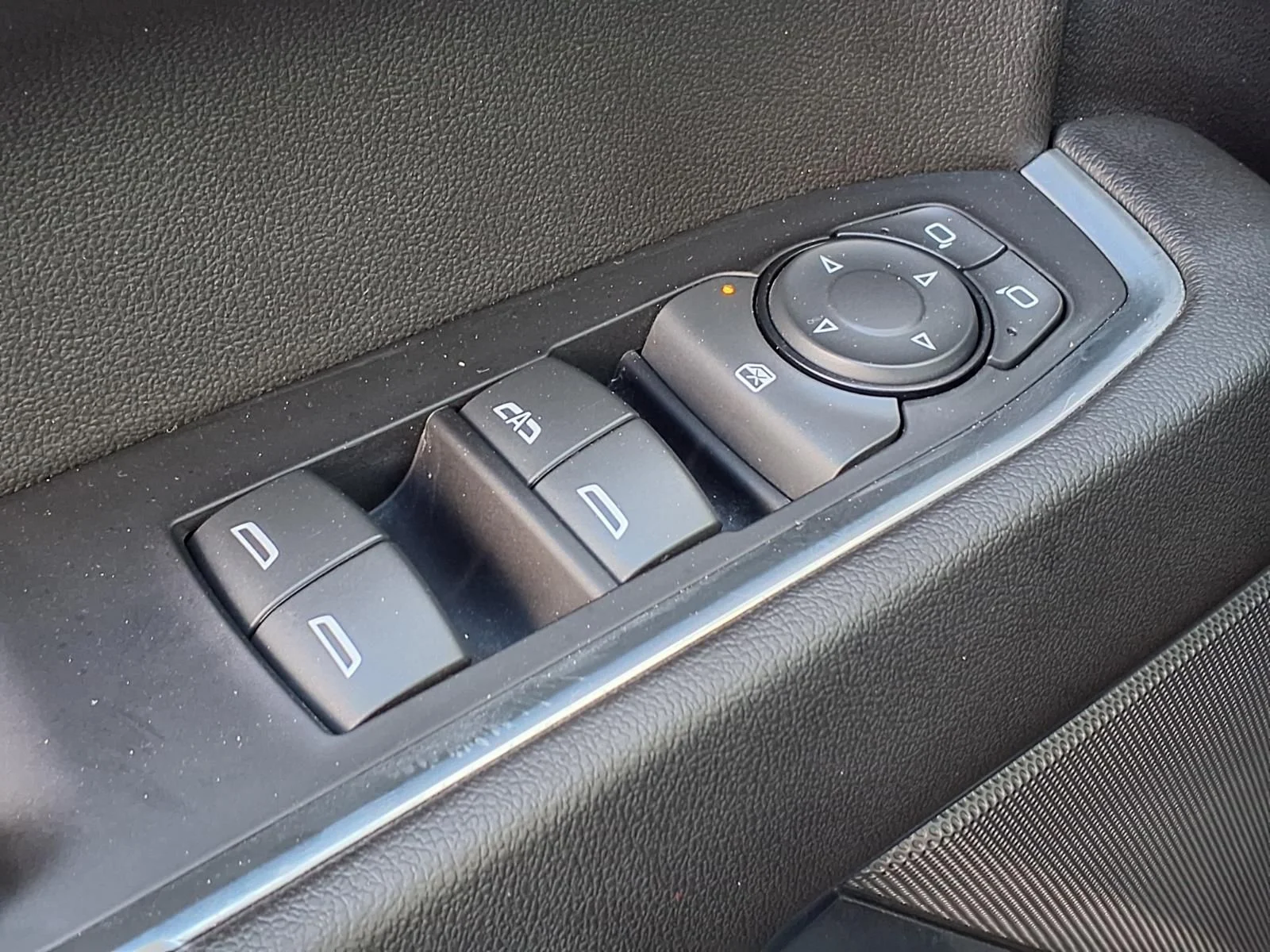 Used 2022 Silver Chevrolet LT image 21