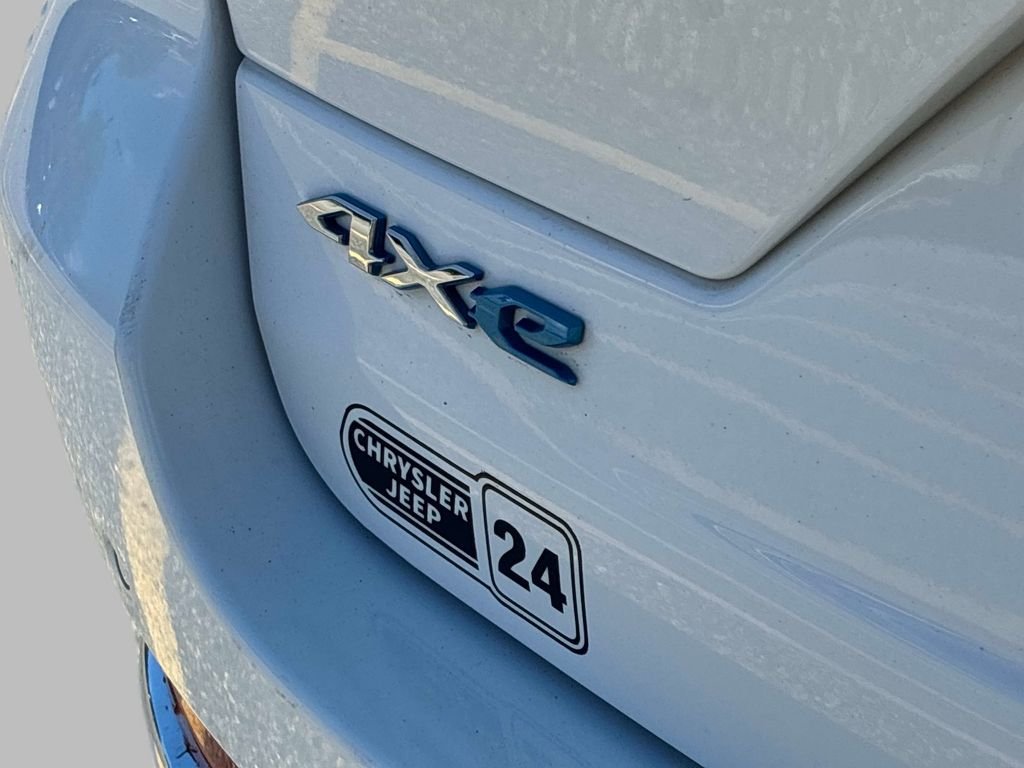 Used 2023 White Jeep Overland 4xe image 13