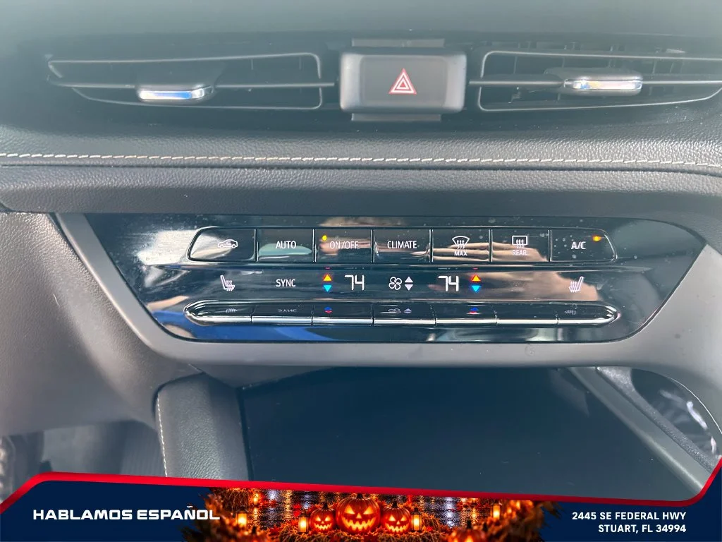 Used 2022 CINNABAR METALLIC Buick Essence image 23