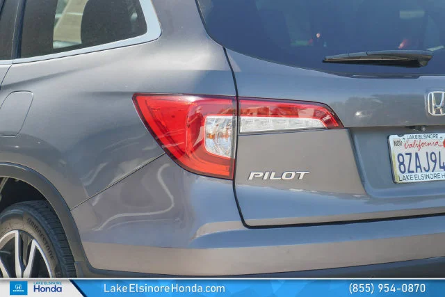 Used 2022 Modern Steel Metallic Honda Touring image 11